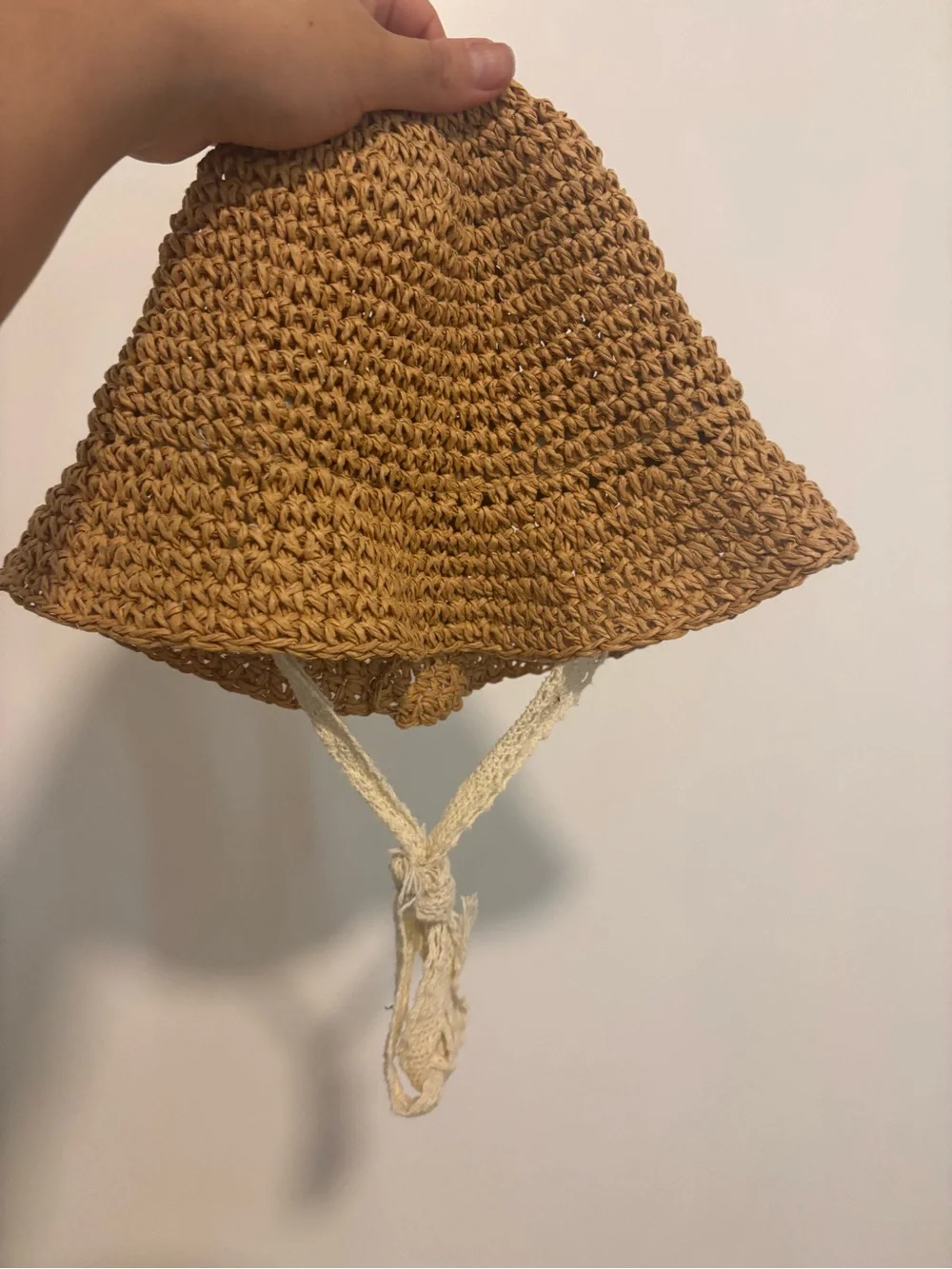 Adorable Baby girl lightweight straw hat for sun protection 6-24 months